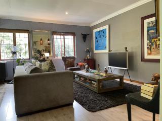 The Little Mongrel Deluxe Space Bryanston - 7