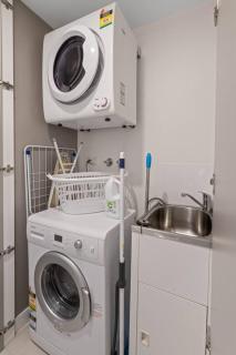 Seabright Nook - Resort Perks & Sky Views by the Sea - 1