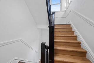 Pittsburgh Shadyside 3D Cozy and Stylish Private Bedroom with Shared Bathroom - 2