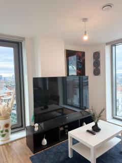 Sky View City Centre Luxury Apt - 7