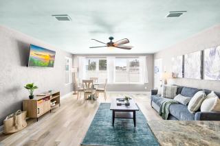 Private Beach Access Sauna Outdoor Fireplace - 6