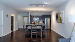 Downtown Dallas CozySuites with gym #1 - 6