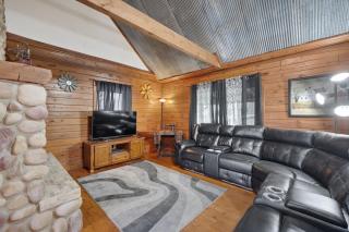 Wind Ridge Cabin - 4