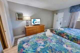 Newly Added, Oceanfront Condo, Direct View, Pools! - Myrtle Beach - 2