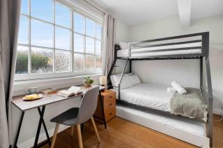 Lovely Modern Coogee Apartment - 5