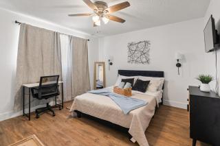 ASU-Mesa Getaway-Stylish & Relaxing - Mesa - 0