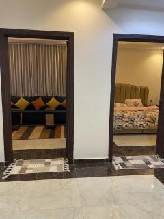 غرفة جلوس وغرفة نوم وصالة بسلطانه - 0