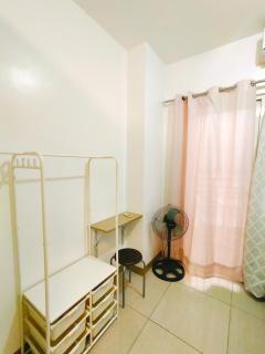 1br Topmost Floor SM Southmall View with Internet and Netflix - 5