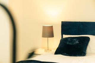 Central Cardiff Cozy 2BR near stadium, shops, Uni - 1