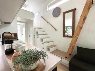 Atherton Tiny - Retreat with Fire Pit - 9