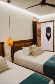 Sea Breeze Retreat 4BR Oceanfront - 7