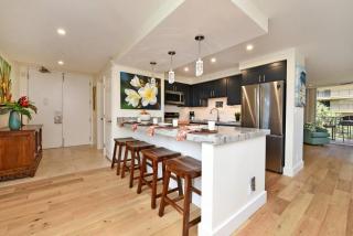 Royal Kahana 301 · RK 301 Remodeled OceanFront 2BD w Ocean Views - 6