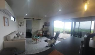 Onewhero Country Cabin - 6