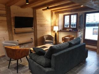 Ferme rénovée centre-ville 3 chambres, 6/8 pers, Parking - FR-1-836-2 - 7