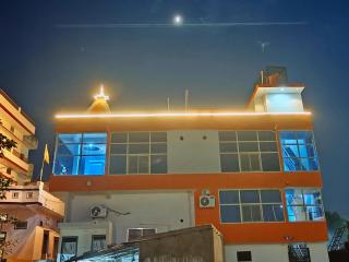 Hotel Yash Dham , Walking Distance To Ram mandir - 9