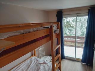 Chalet rénové au Lioran, 6 pers, proche pistes - FR-1-787-133 - 3