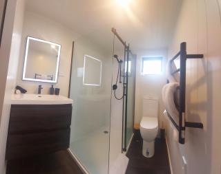 Onewhero Country Cabin - 2