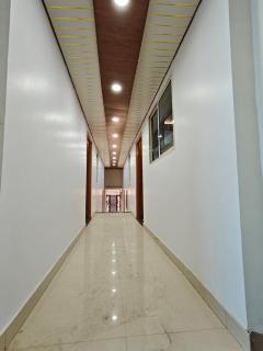 Hotel Yash Dham , Walking Distance To Ram mandir - 8