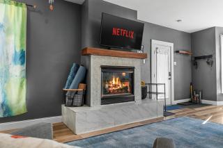 Beautifully Remodeled 2bd in the Perfect Location - 5