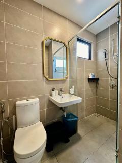 Rare D Pristine 4 bedroom condo opp Legoland, medini mall and gleneagles hospital - 5