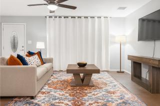 OldTown, Splash Pad & Park, Camelback Mountain trails, Desert Chic Retreat - 1