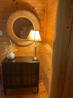 Tranquil Manitoulin Log House Retreat - 3