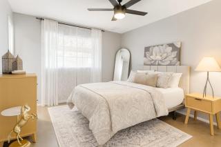 OldTown, Splash Pad & Park, Camelback Mountain trails, Desert Chic Retreat - 8