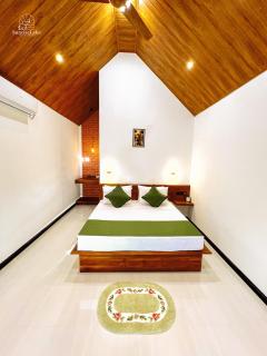 Sunrise Lake Resort - 6