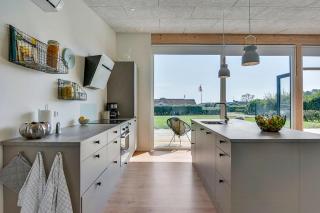 Modern Cottage Near Binderup Beach - 2