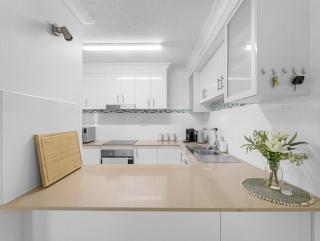 Bright Coastal Stay with Pool and Beach View - 6