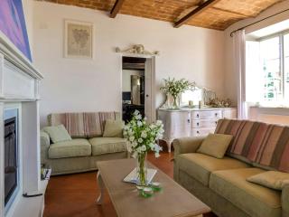 Historic Villa With Lake And Sea Views - 3