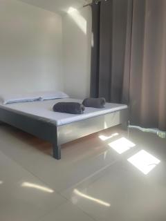 Cozy 4BR 3BA Home 2 Minutes to Calle Crisologo - 6