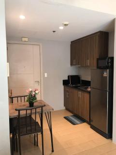 Newport Condo near T3 - H - 7