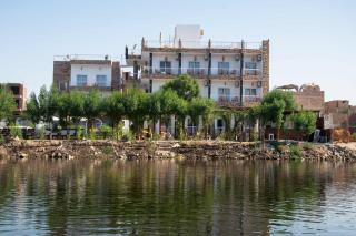 Lake House Hotel - 8