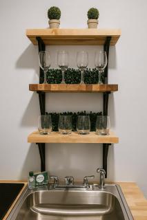 Cozy with Private Entry Near Fort Myers & Airport - 6