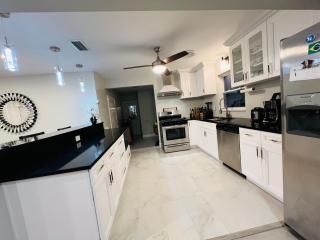 Tropical Oasis on the Gulf Coast - 8