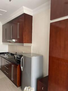 Toeti Roosseno Plaza - 3