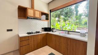 Villa Alba Uno Heated Pool Lembang Bandung - 3