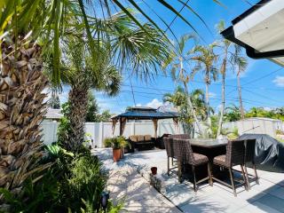 Tropical Oasis on the Gulf Coast - 9