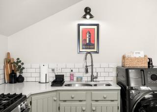 The South Hill Nook, Near Manito and Restaurants - 0