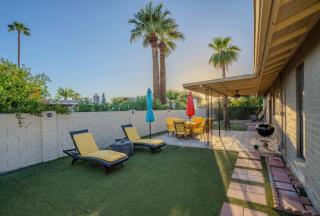 3bdr Remodeled Scottsdale Desert Pool Oasis and Entertainment - 9