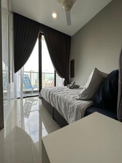 D Pristine 4 bedder apartment 2325 opp legoland - 6