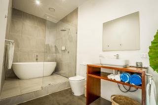 Trees and Fishes Private Retreat - 2