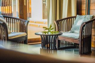 Trees and Fishes Private Retreat - 3