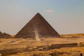 Zoom Pyramids View inn - 1