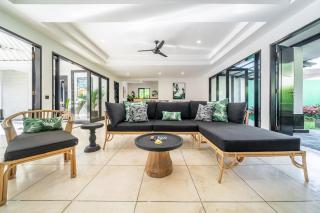 Ocean Two 4BR Family Retreat Oberoi - 9