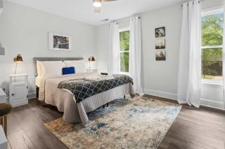 Fire pit - 6 Min to North Hills - Screened Porch - 5