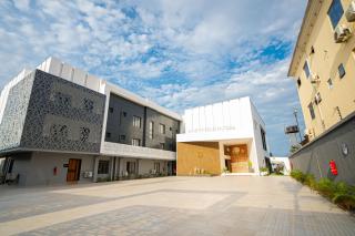 Greyfield Hotel and Apartments - 7