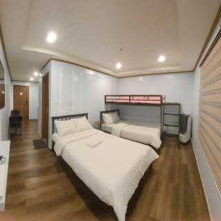 Megatower7 Condo in Holy Ghost Few steps from SLU - 9