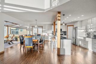 Bright & Spacious 5-BR & Ravine Views in Edgemont - 4